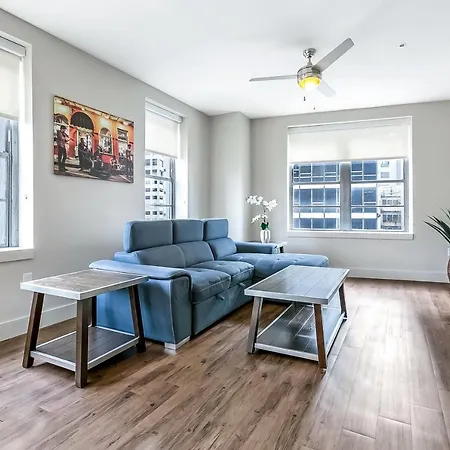 Stylish Condo With Game Room In New Orleans